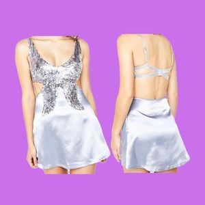 Backless butterfly sequin dress 🦋💜✨ Size M!